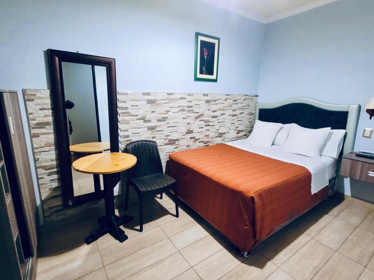 Hotel Tinkus Inn Ліма Екстер'єр фото